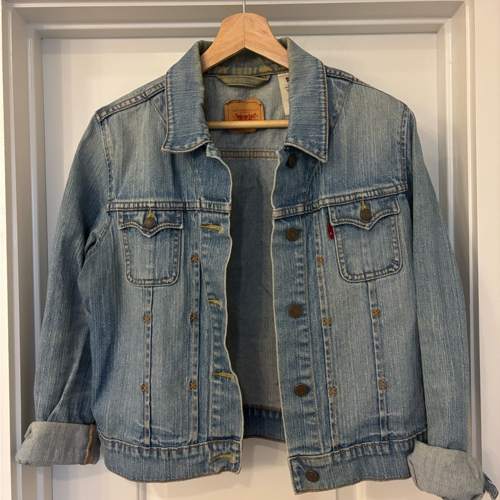 SOLD - Vintage Levi's Light Blue Denim Jacket